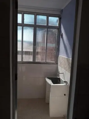 Alugo uma kitnet
