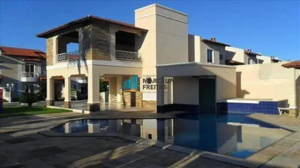 Casa de Condomínio com 3 Quartos para alugar, 131m2 - Jacunda