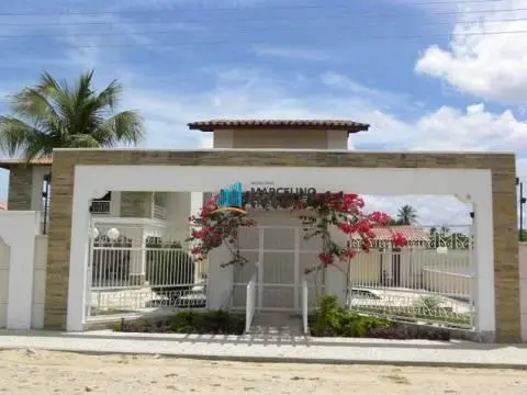 Casa de Condomínio com 3 Quartos para alugar, 131m2 - Jacunda