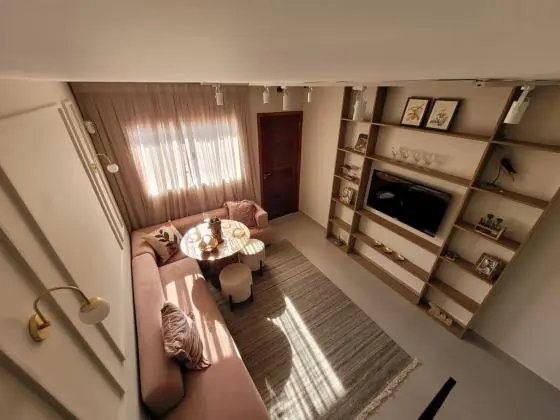 Condominio de casas Com 68m2, possuem 2 dormitórios com terraço em Jandira