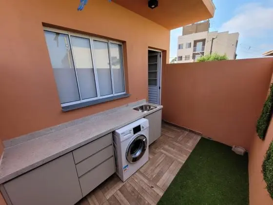 Condominio de casas Com 68m2, possuem 2 dormitórios com terraço em Jandira