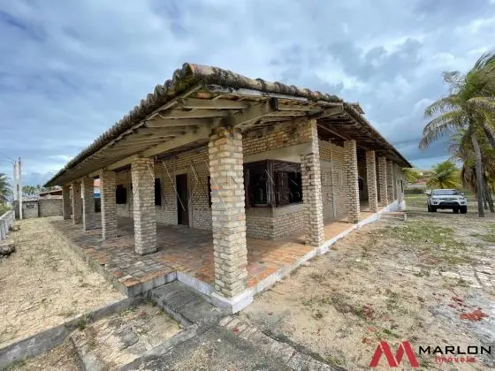 Excelente Casa em Nísia Floresta, Praia de Barreta, 6 quartos, próximo a beira mar, 500m2.