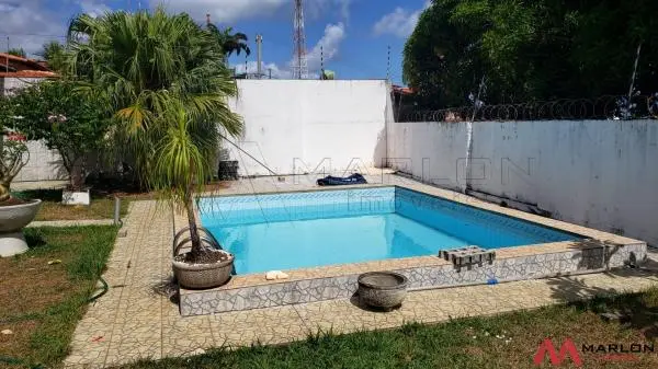 Excelente Casa em Nisia Floresta, Praia de Pirangi, 3 quartos, à 400m da beira mar