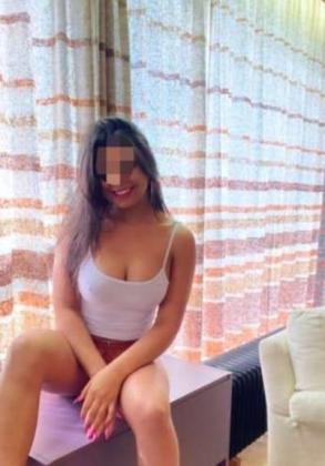 gata corpuda safada e muito gostosa, bumbum g.