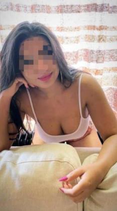 gata corpuda safada e muito gostosa, bumbum g.
