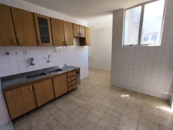 Imóvel no Costa Azul, 3/4 com dependência