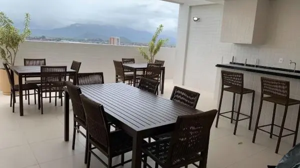 Apartamento à venda no Boqueirão em Santos