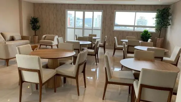 Apartamento à venda no Boqueirão em Santos