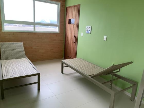 Apartamento à venda no Boqueirão em Santos