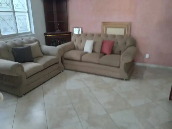 Ótima Casa de 230m2 no Bairro Santa Cruz, Rio de Janeiro - 4 Quartos, 1 Suíte, Ampla Sala e Excelente Localização!