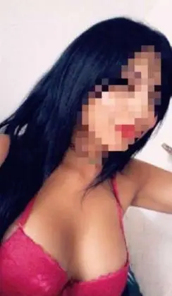 nova na cidade com um corpo muito sexy e natural.