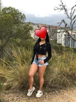 nova na cidade com um corpo muito sexy e natural.