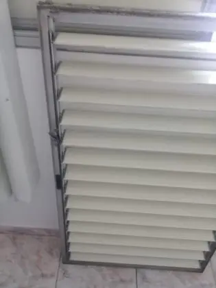 Venezianas de PVC e Alumínio