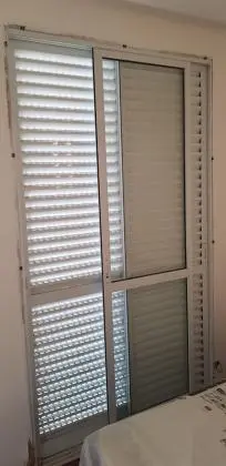 Venezianas de PVC e Alumínio