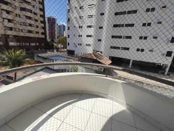 Apartamento na Pituba de 3/4 na Av Miguel Navarro Y Canizares
