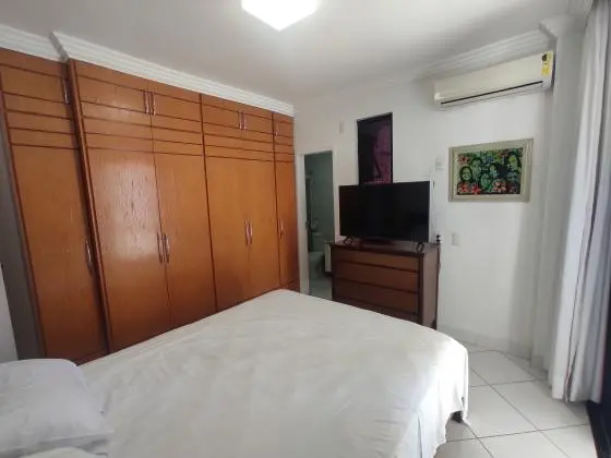 Apartamento na Pituba de 3/4 na Av Miguel Navarro Y Canizares
