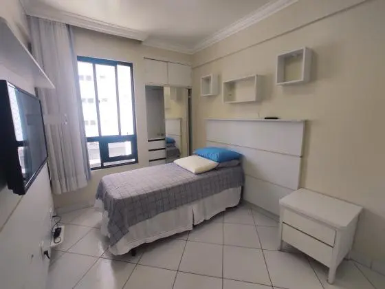 Apartamento na Pituba de 3/4 na Av Miguel Navarro Y Canizares