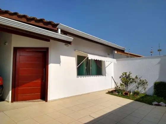 CASA TERREA EM PERUIBE-SP