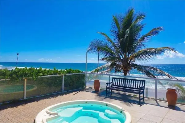 condominio inteiro a venda, estrutura frente mar - 20 minutos do aeroporto internacional de salvador