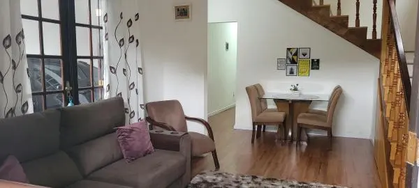 Excelente casa com 3 suítes à venda, 168m + terraço
