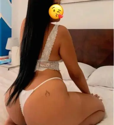 linda ninfeta, bem magrinha e muito gostosa.