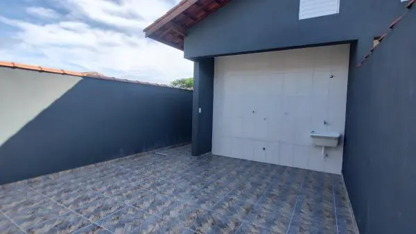 Oportunidade incrível para realizar o sonho da casa própria em Itanhaém!