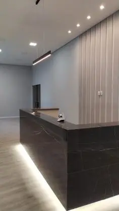 Prédio Comercial com 07 andares - Centro de São Paulo.