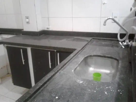 Aluga-se Sala Comercial Conjunto 42m2 com Banheiro e Cozinha Cambuci