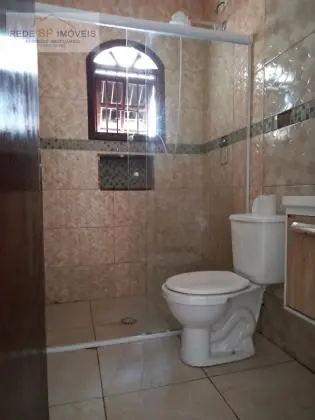 Sobrado padrão à venda