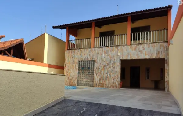 Lindo Sobrado à Venda no Jardim Barra de Jangada - Peruíbe/SP