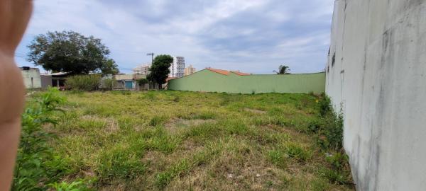 Imperdível para Investidores - Terreno Amplo em Uberlândia-MG