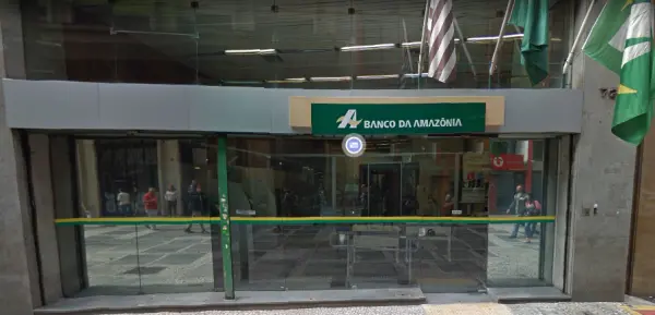 Aluga-se Prédio Comercial com 07 andares - Centro de São Paulo.