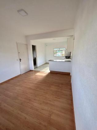 Apartamento à venda em Poços de Caldas MG. Bairro Santa Ângela. R$295.000,00