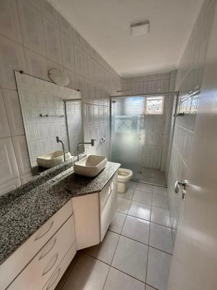 Apartamento à venda em Poços de Caldas MG. Bairro Santa Ângela. R$295.000,00