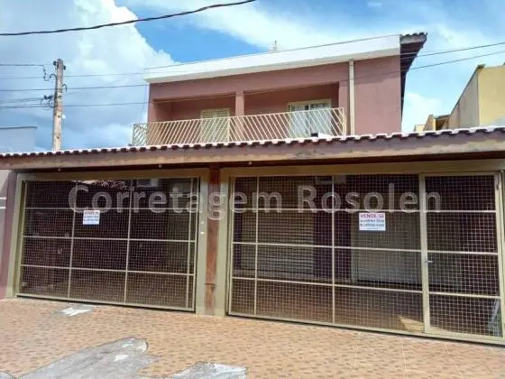 Vendo Lindo Sobrado com salão comercial no Térreo