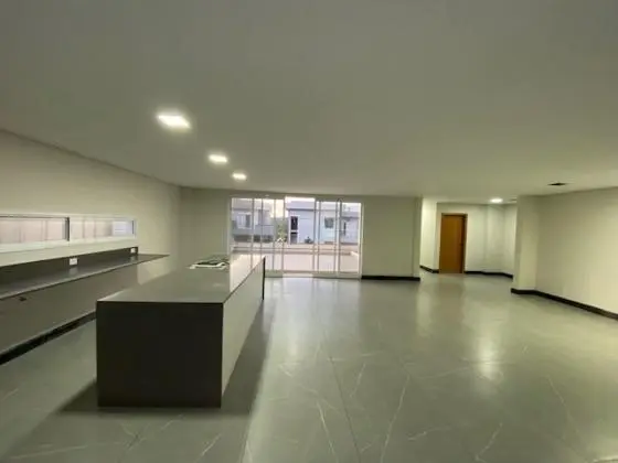 Belissima Casa no Condominio Jaguary