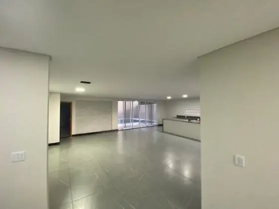 Belissima Casa no Condominio Jaguary