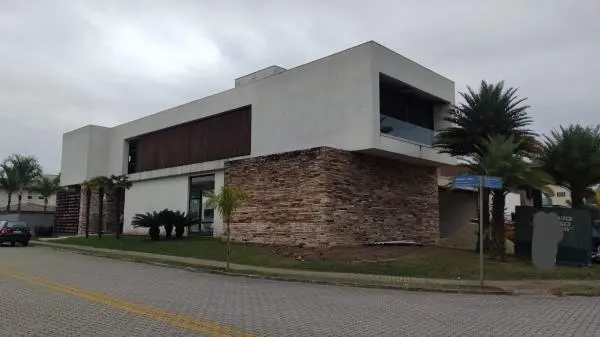 Belissima Mansão no Condominio Chacara Seribura
