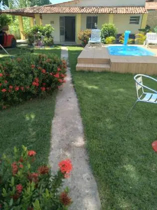 casa cond Sauaçuhy Ipioca prox a praia 3 quartos, piscina
