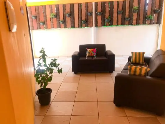 casa ideal pousada 12 quartos piscina cond. fechado em Ipioca