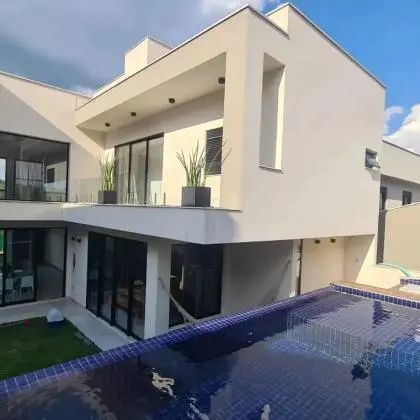 Linda Casa no Condominio Alphaville II