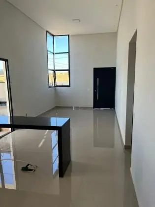 Linda Casa no Condominio Malibu