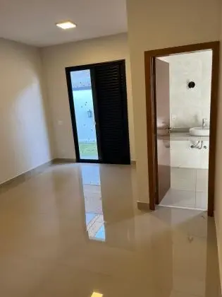 Linda Casa no Condominio Malibu