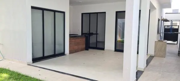 Linda Casa no Condominio Morada do Visconde