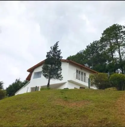 Linda Casa no Condominio Pedra de Fogo