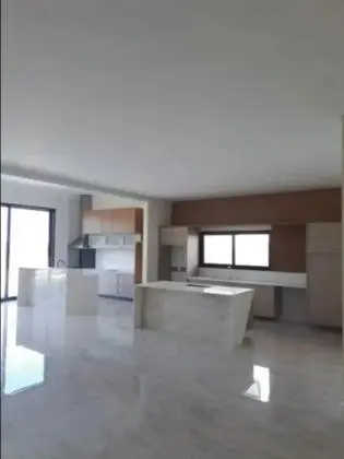 Linda Casa no Condominio Reserva do Paratehy