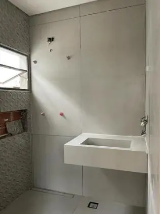 Linda Casa no Condominio Residencial Mônaco