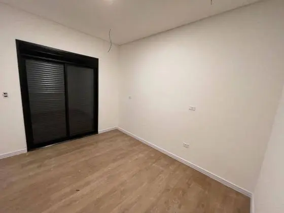 Linda Casa no Condomonio Santa Monica