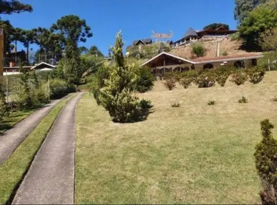 LInda Casa no Jardim Embaixador ha 700 metros da praça Capivari