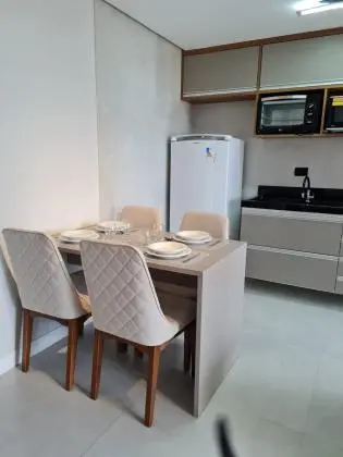 Locação de temporada no centro da Vila Caiçara, tenho apê de 1, 2 e 3 dorms.